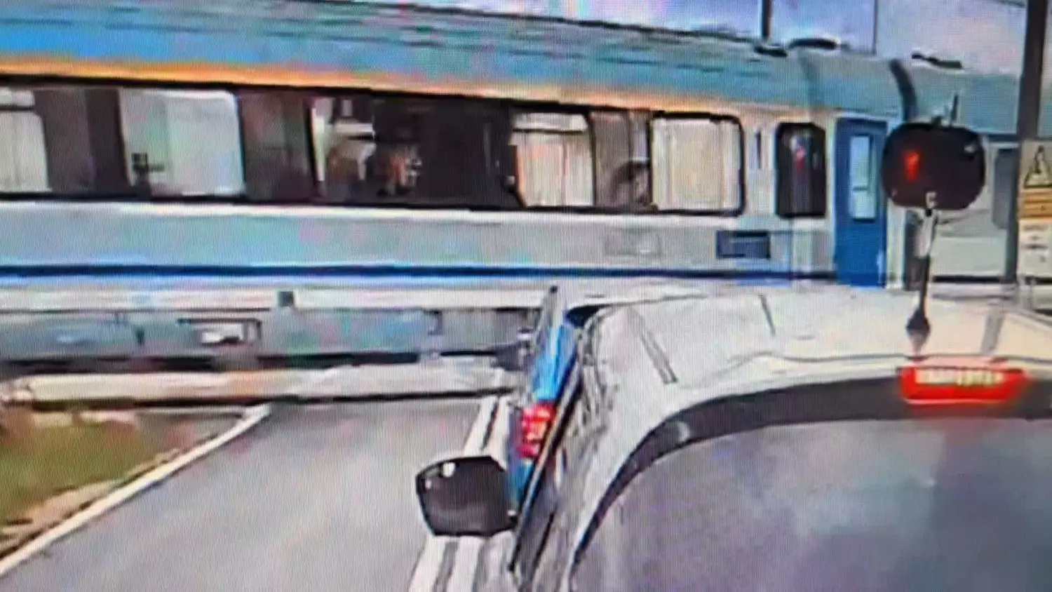 pxl-20251017-1824031935-55a49e5.mp4