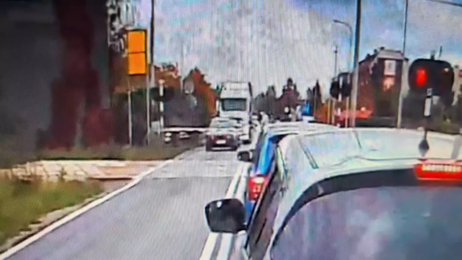 pxl-20251017-1824031934.mp4